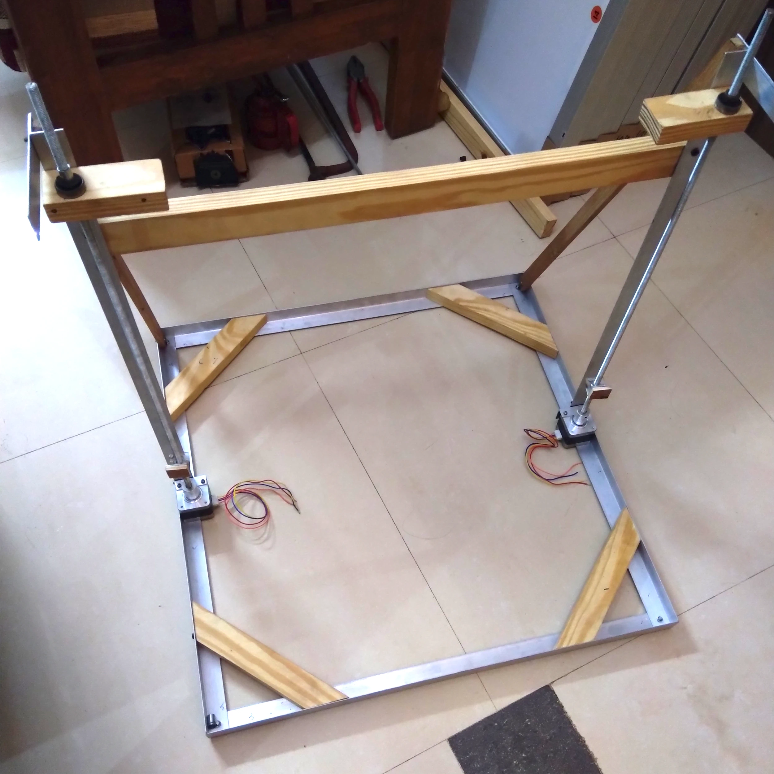 Frame with the threaded rods